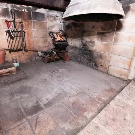 Robinson Capitano Vikendica Bol