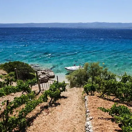 Robinson Capitano Vikendica Bol